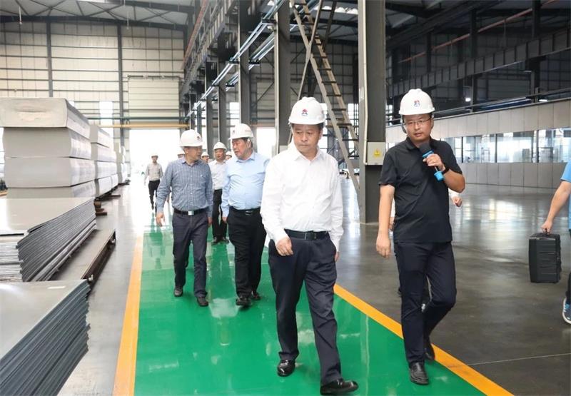 重慶市黔江區黨政考察團到明泰鋁業參觀考察